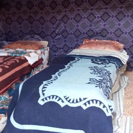 Gambi Camp Hotel Adrouine Buitenkant foto