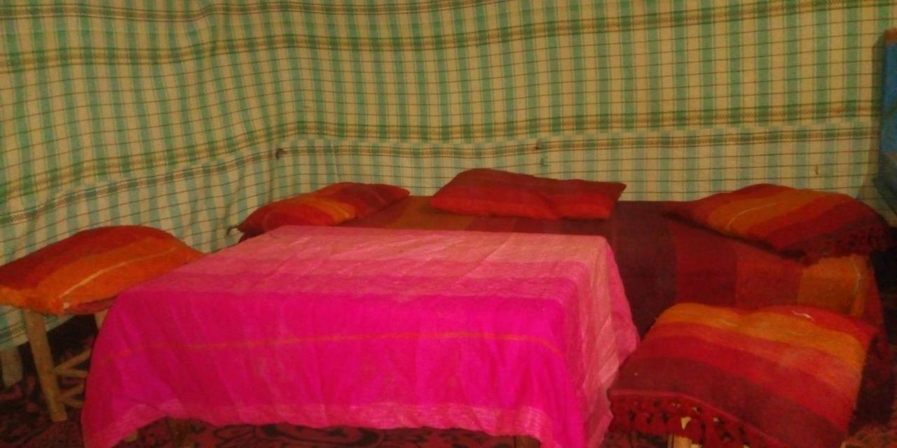 Gambi Camp Hotel Adrouine Buitenkant foto