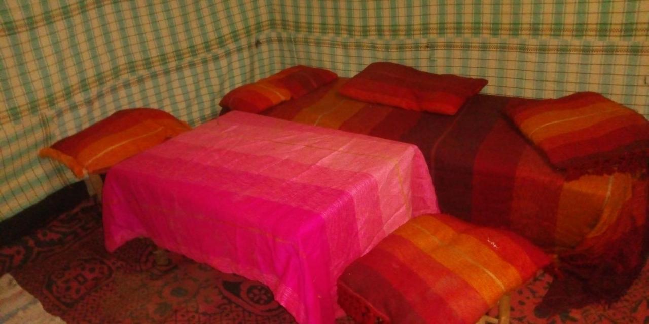 Gambi Camp Hotel Adrouine Buitenkant foto