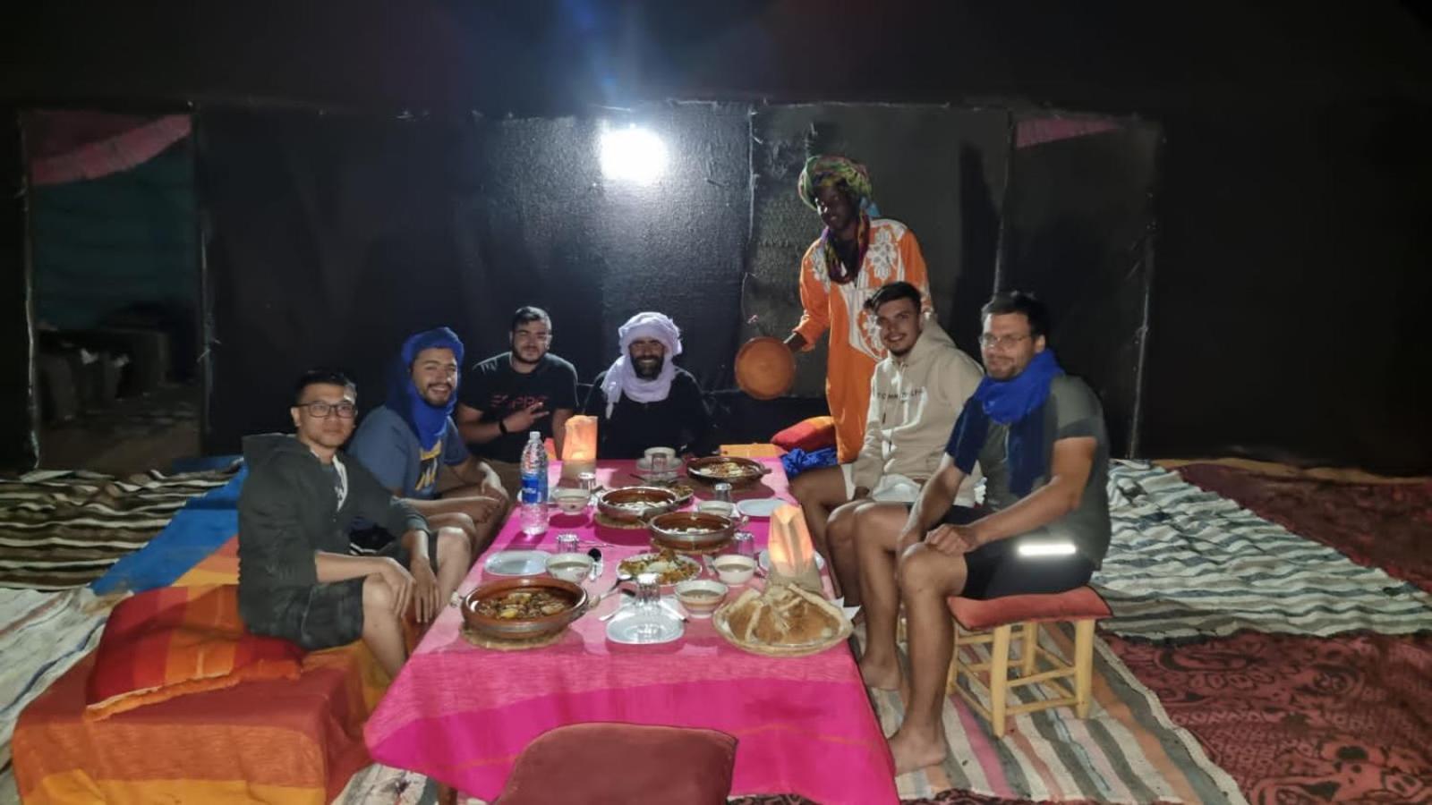 Gambi Camp Hotel Adrouine Buitenkant foto
