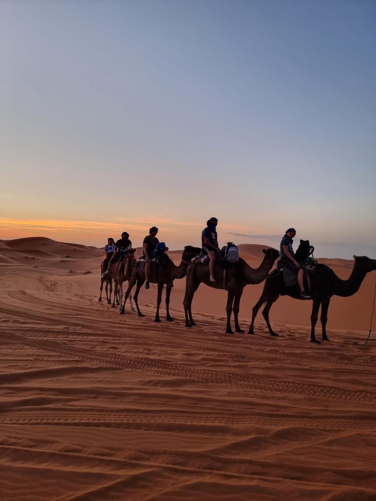 Gambi Camp Hotel Adrouine Buitenkant foto